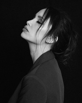 Aline M.
