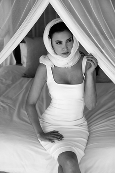 Aline M.