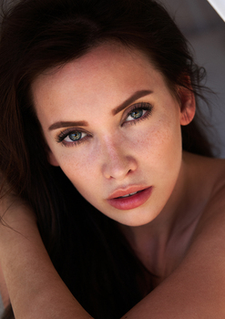 Aline M.