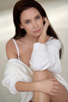 Aline M.