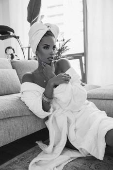 Simona L.