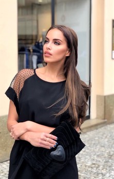 Simona L.