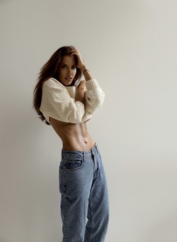 Simona L.