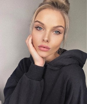 Vanessa B.
