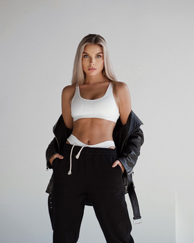 Vanessa B.