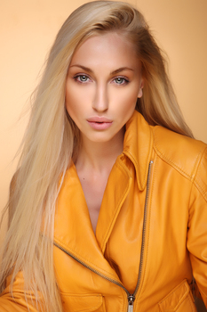 Denisa S.