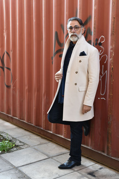 Andreas V.