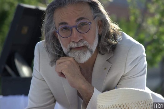 Andreas V.