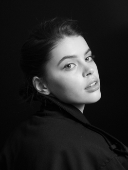 Anna Y.