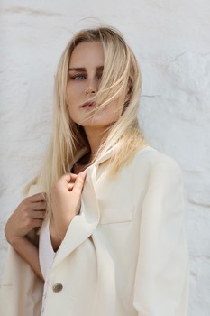 Anna L.
