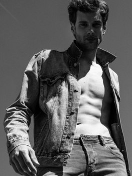 Riccardo M.
