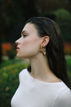 Paula L.