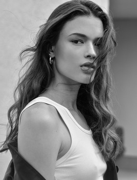 Paula L.