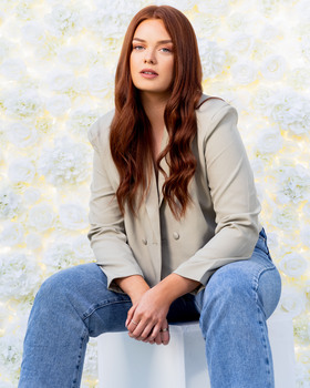 Elyshia 
