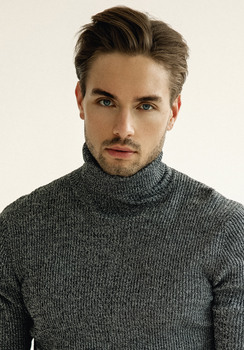 Simon F.