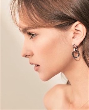 Rita M.