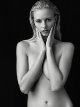 Yana V.