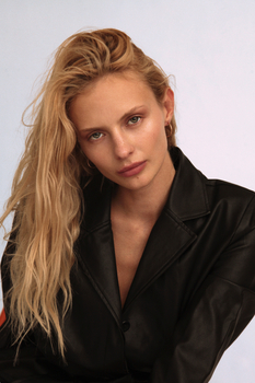 Yana V.