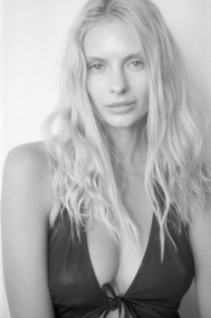 Yana V.