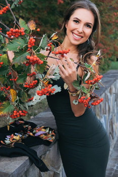 Dina K.