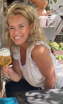 Kathy D.