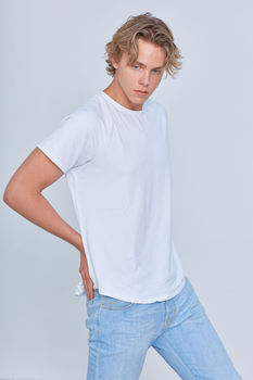Leo S.