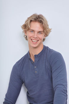 Leo S.