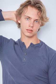 Leo S.
