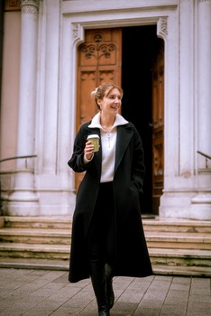 Elisa L.