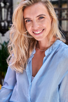 Elisa L.