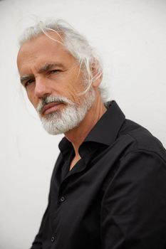 Robert R.