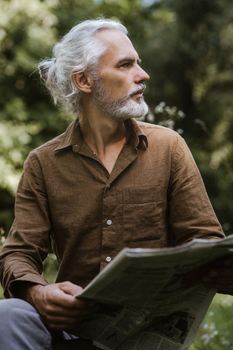 Robert R.