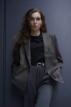 Linda B.