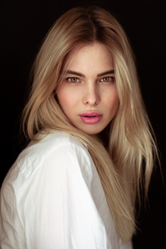 Sara E.