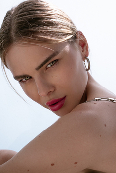 Sara E.