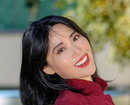 Jiefei L.