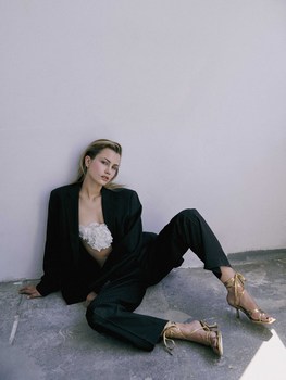Julie B.