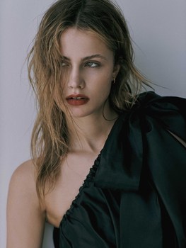 Julie B.