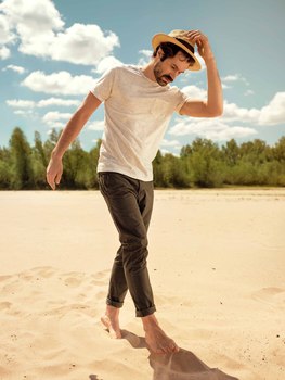 Darek W.