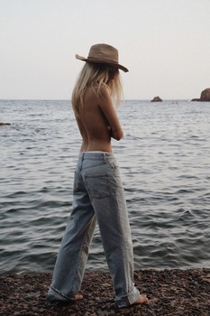 Laura M.