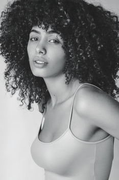 Nicole 