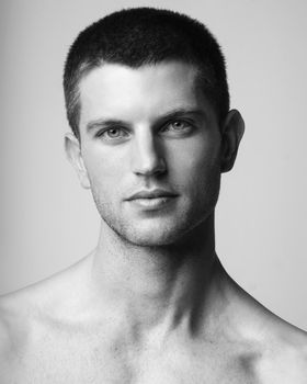 Oliver B.